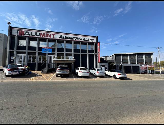 970M² WAREHOUSE FOR SALE IN HORISON